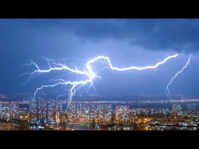 Super Lightning Storms in the Magnetic Pole Shift
