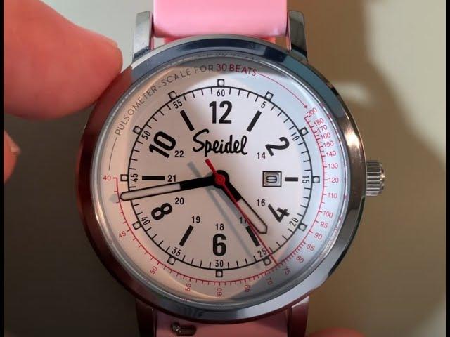 Speidel Scrub 30 Pulsometer is a watch that help doctors and nurses check your heart rate