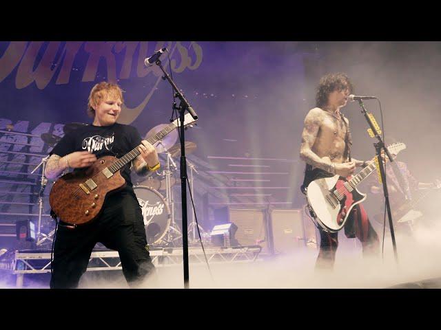 The Darkness & Ed Sheeran - Love Is Only a Feeling (Official Live Video)