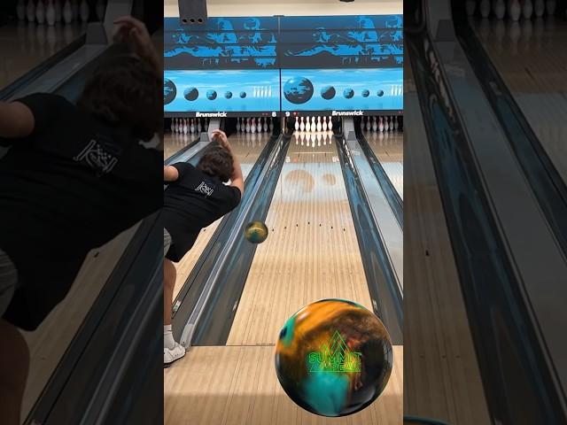 Storm Summit Peak  #viral #bowlingtime #bowlingball #bowlingstyle #sports #bowling