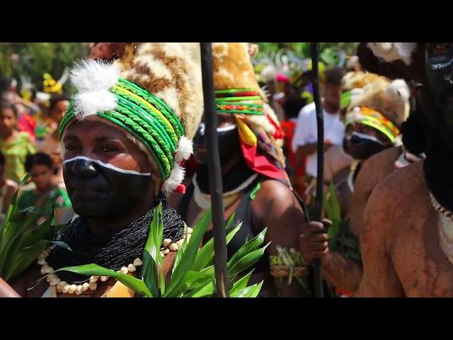 Enga Province Cultural Group dancers