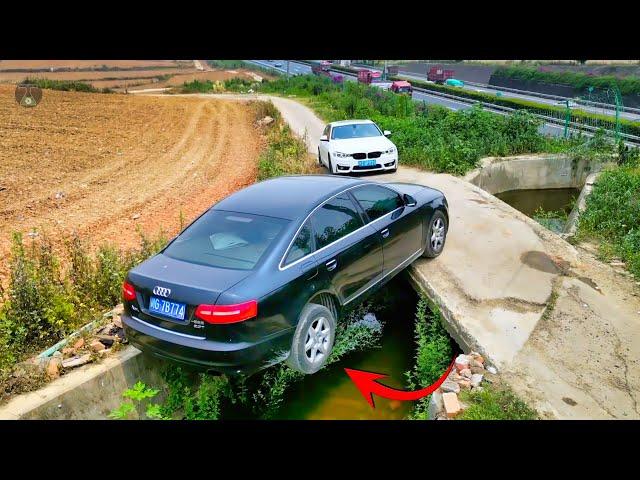 Incredible Car Driving Skills to Escape Extreme Situations