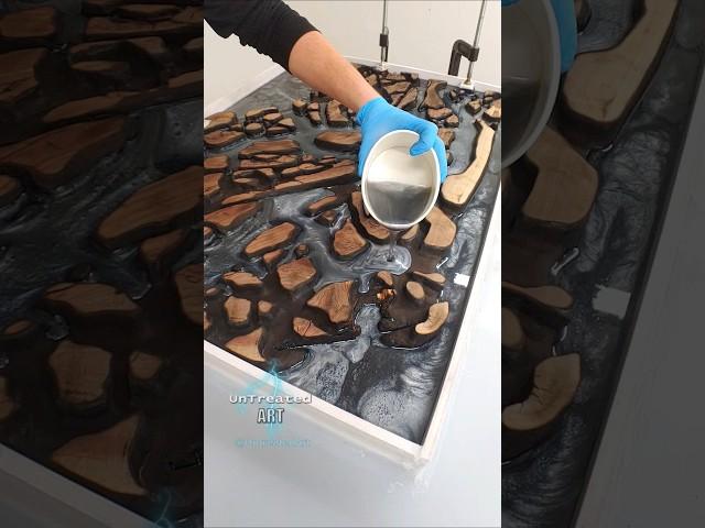 Islands of Walnut surrounded by Silver resin   #epoxyart #resinart #epoxy #resin #epoxyresin