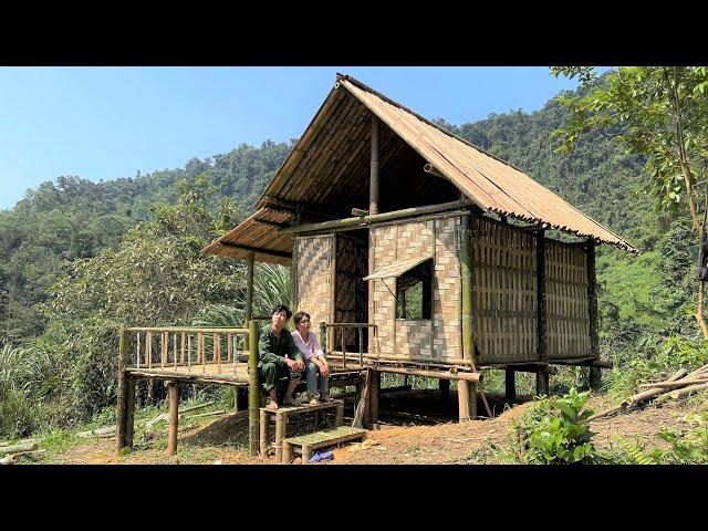 30 Days Building Cabin in the Forest TIMELAPSE ~ Young Couple Building from Start to Finish