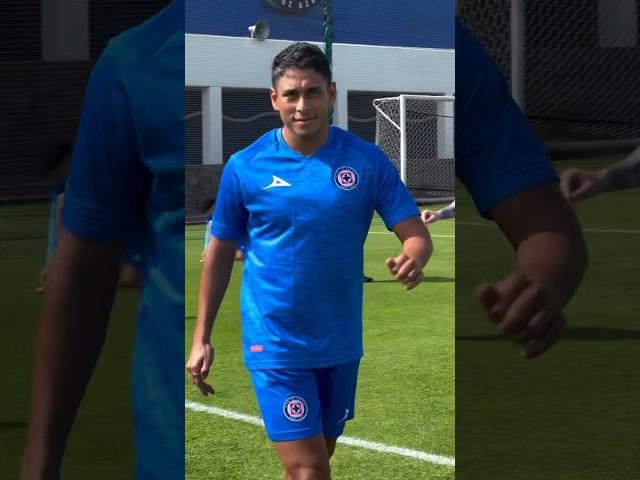  El REGRESO de LUIS ROMO a CRUZ AZUL #cruzazul #cruzazulfc #futbolmexicano #luisromo #sangreazul