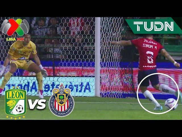 ¡Le pega mal! Pavel tuvo la primera | León 0-0 Chivas | AP2023-J1 | Liga Mx | TUDN