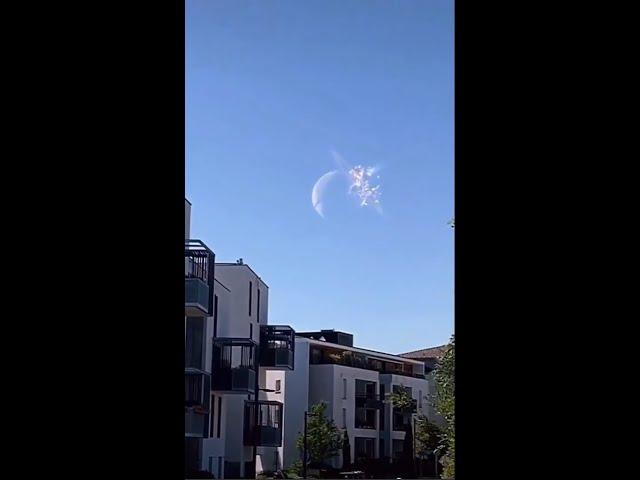 If a meteor strikes the moon (fest. image vs real from NASA)