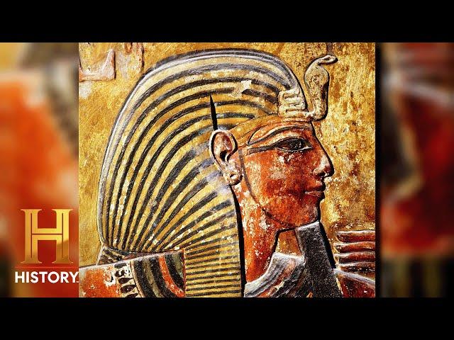 Ancient Aliens: Secret Stargate in Sacred Egyptian Temple (Season 18)