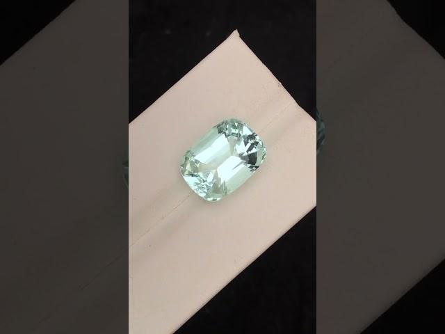 Amazing Aquamarine  #aquamarine  #gems #youtube #youtubeshorts #ytshorts #viral #trending