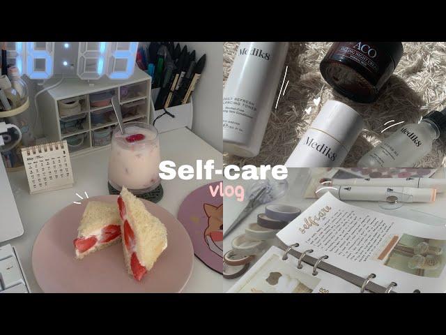 Self-care day  skincare routine, studying for finals, cleaning, good food, journaling ft.Ocushield