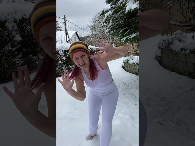 Yoga in the snow? | KatYoga
