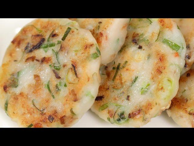 Easy Fried Daikon Mochi Recipe (Chinese Turnip Cake) | Cooking with Dog