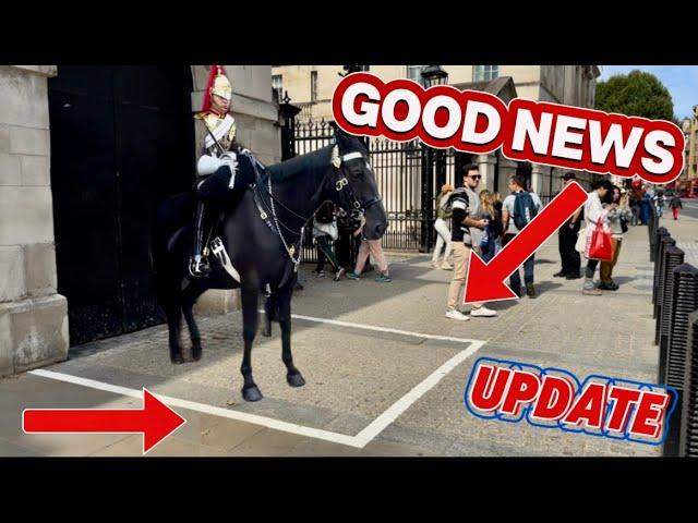 UPDATE:  HORSE GUARD LINE DO NOT CROSS  NEW RULES at HORSE GUARDS ( WOW )