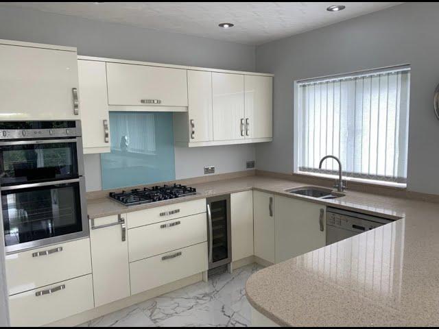 The Western - Serviced Accommodation, 2 Bed Bungalow, Halesowen, B62