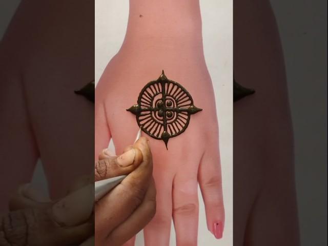 New mehndi design for back hand