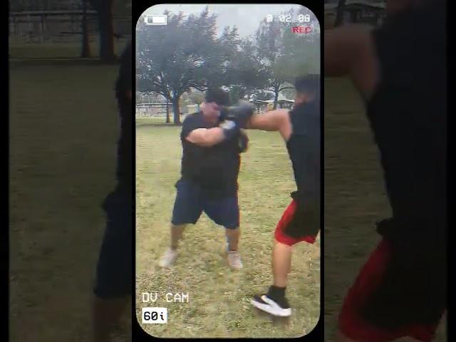 EAZY LSX VS WITCHO SUBSCRIBE FOR MORE!!!#viral #ufc #boxing #956 #youtubeshorts #rgv #beef