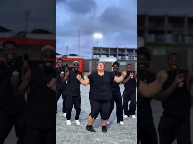 Sweet melody with @kacyrondeau #dance #amapianodancechallenge