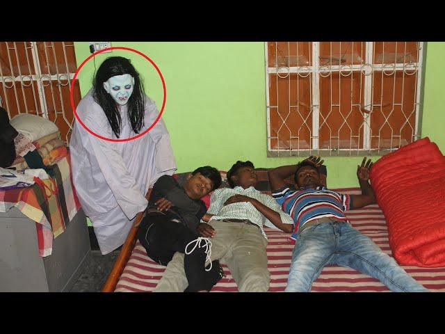 ngakak  Prank Pocong lucu ! Real Scary Ghost With Sleeping Boy | Mr Fun Box