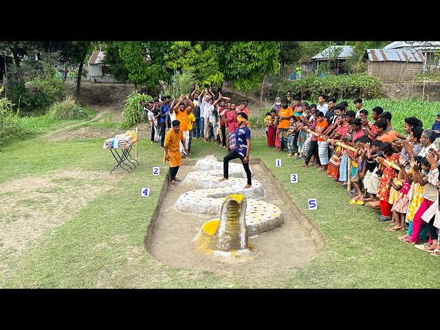 একি আজব খেলার আয়োজন দেখুন ?? সাপের লেজ থেকে মাথায় আসার চ্যালেঞ্জ। Village People Funny Game