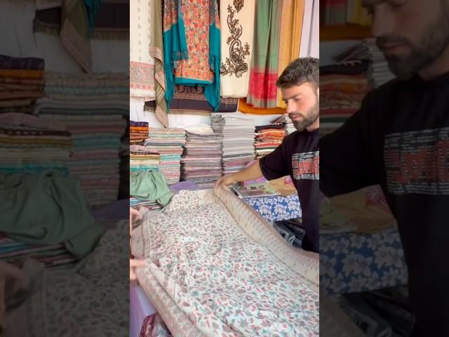 Pure pashmina shawl #shortsvideo #kashmir #kashmiri #pashmina #ytshortsindia