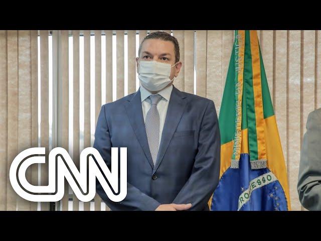 Bolsonaro troca diretor-geral da Polícia Federal | VISÃO CNN