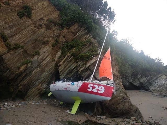 Fleet Back Out Racing in Mini Transat Eurochef Report 7 (English) Georges Kick Boat on Rocks Pics