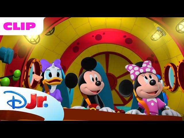 Clean the Ocean ️ | Mickey Mouse Funhouse  | Disney Jr. MENA