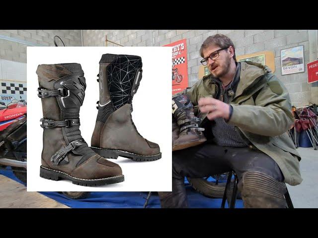 Adventure boots - What do you wear and why?