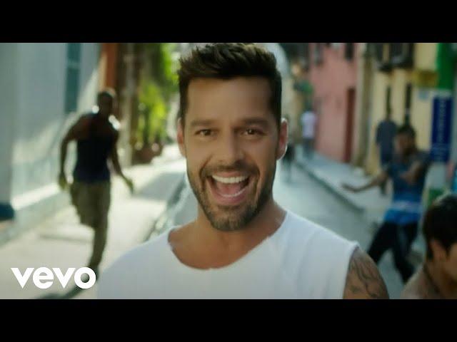 Ricky Martin - La Mordidita ft. Yotuel (Official Music Video) REVIEW