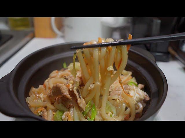 How to make Japanese Stir Fried Udon Noodles?(3minscook)