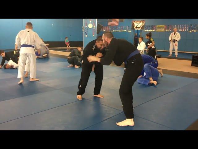 BJJ Light Round 120 (Brown Belt vs Blue Belt)