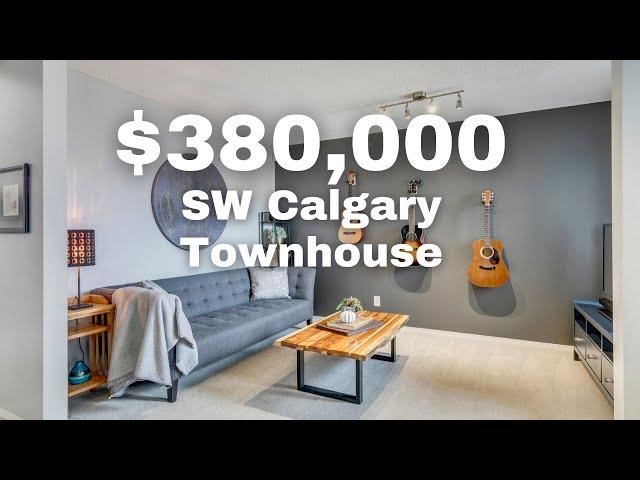 Tour a $380,000 Townhouse in SW Calgary! Home For Sale 2022!