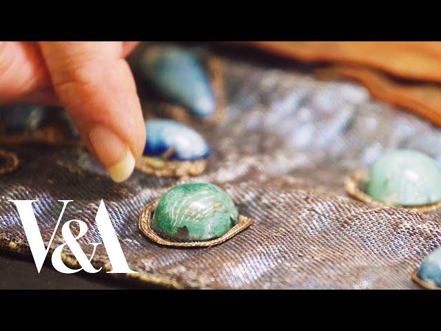 ASMR at the museum | Conserving Vivien Leigh's Cleopatra Cloak | V&A