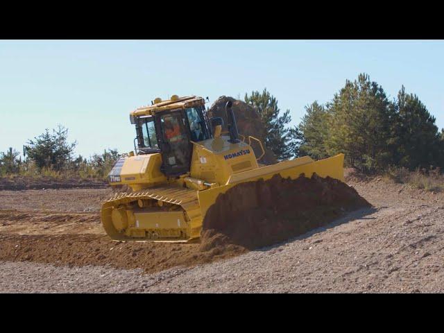 Komatsu D71 HST dozers combine ease of handling with remarkable productivity