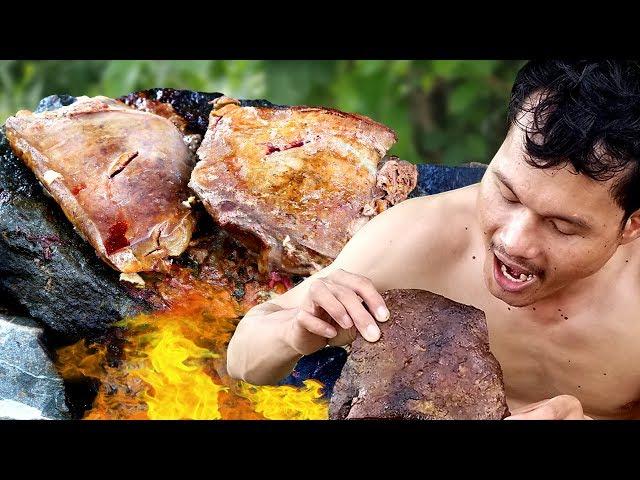 Primitive Technology: Cow Liver Stone Grill With Food ingredients Primitive Life TV