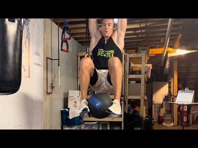 Core Lift on Pull up bar. Knee lift with ball