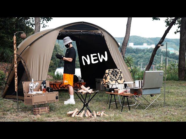 Ich war mit der neuen Ausrüstung des Themas auf dem Campingplatz! Der plötzliche starke Regen.Campin