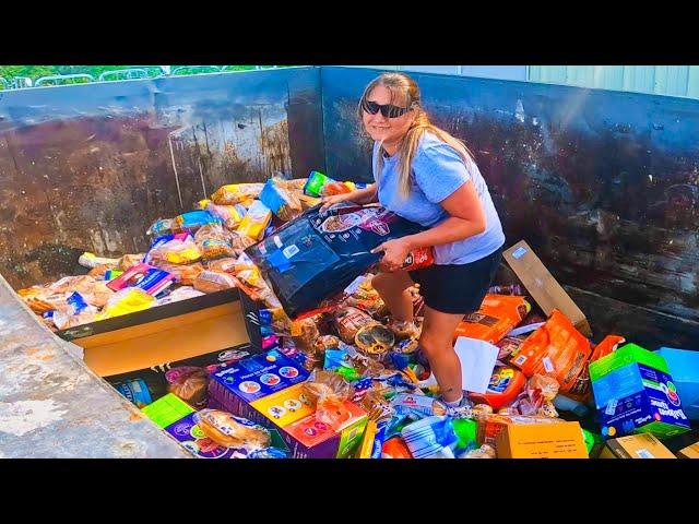 Epic Dumpster Diving Haul: We Scored an Entire Store’s Inventory