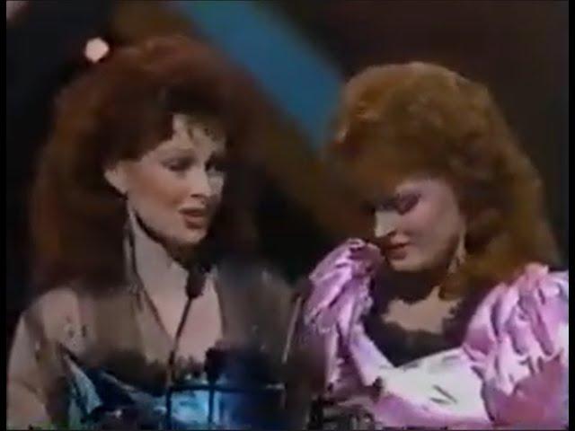 1984 Country Music Awards - The Judds - Horizon winners