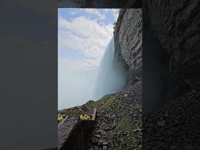 Niagra falls at its height