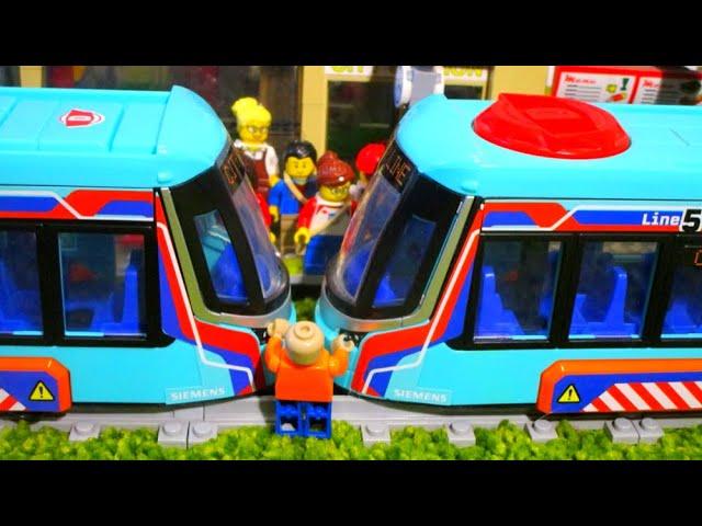 LEGO STOP MOTION animation "Straßenbahnen an der Station" with 2 Dickie toys Simens Avenio Trams