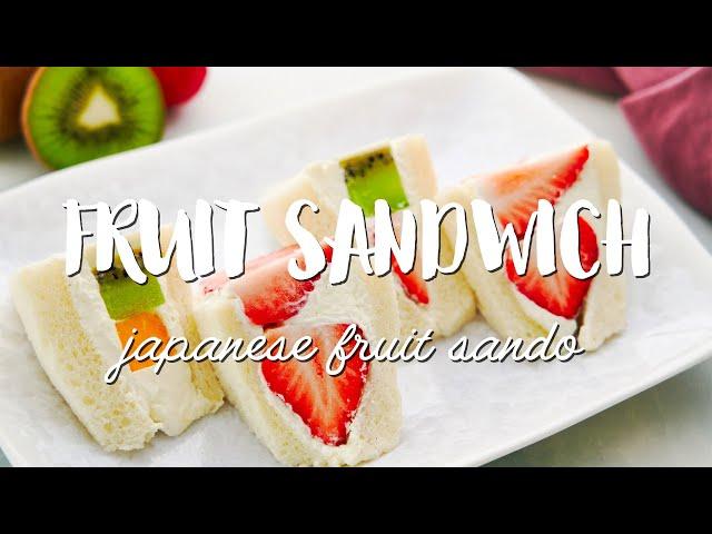 Japanese Fruit Sandwich (フルーツサンド)