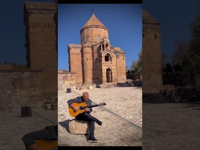 "İyiliğe Dua" Fretless Guitar by Cenk Erdoğan