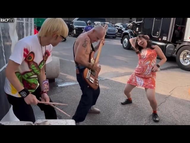 Flea Is A Genius Of Slap Bass!