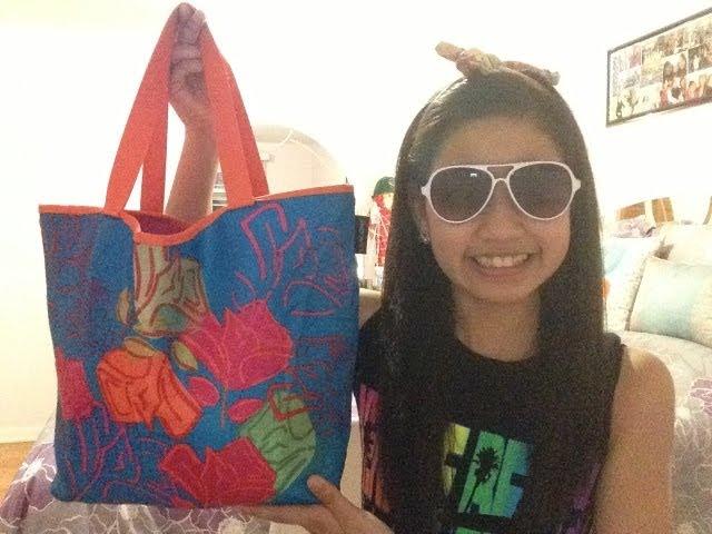What's in my Beach Bag! + Essentials