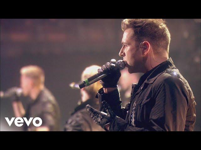 Westlife - When You're Looking Like That (Live from The O2)