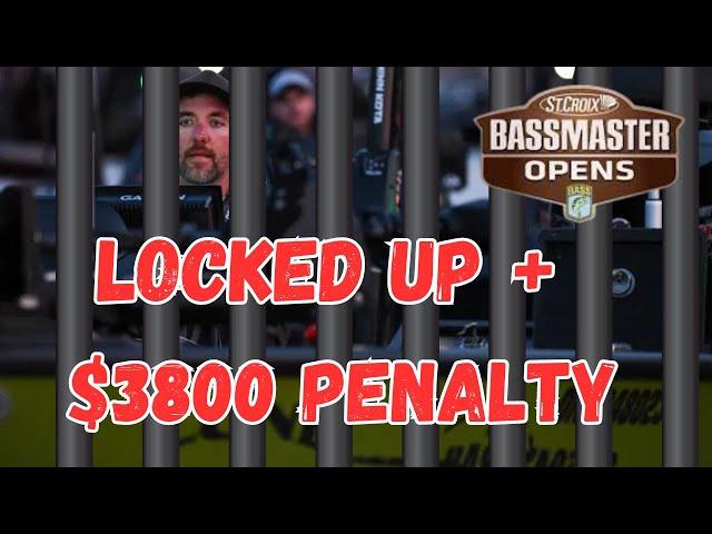 $3800 Penalty Fishing the Mississippi River Bassmaster Open | Fall Bass Fishing