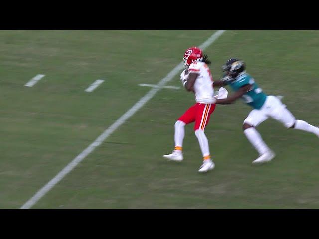 Mahomes' first pass of 2024 preseason is chain-moving dart to Hollywood Brown