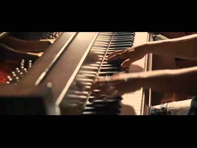 Miley Cirus ~ Clip from ~ The Last Song.mpg