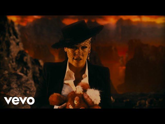 P!NK - All I Know So Far (Extended Version)